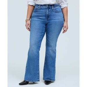 Madewell Plus Flea Market Flare Jeans in Amaretto Wash Size 20W
